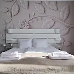 Lugas Miskolctapolca 2 Hálószoba Dézsa és Jakuzzi Közel A Barlangfürdőhöz Appartement *