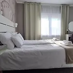 Lugas Miskolctapolca 2 Hálószoba Dézsa és Jakuzzi Közel A Barlangfürdőhöz Appartement *