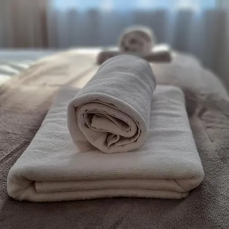 Apartment Lugas Miskolctapolca 2 Haloszoba Dezsa Es Jakuzzi Koezel A Barlangfuerdohoez