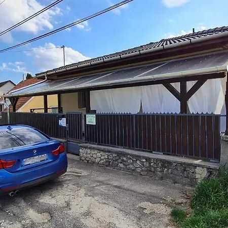 Lugas Miskolctapolca 2 Haloszoba 50m2 Dezsa Es Jakuzzi Koezel A Barlangfuerdohoez Miskolc