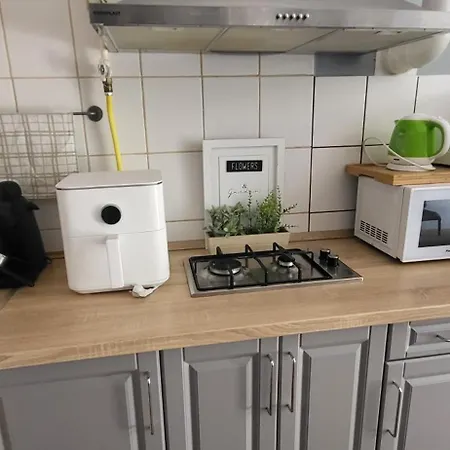 Lugas Miskolctapolca 2 Haloszoba Dezsa Es Jakuzzi Koezel A Barlangfuerdohoez Apartment Miskolc