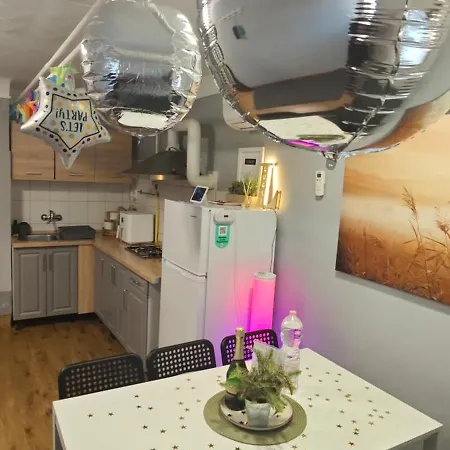 Lugas Miskolctapolca 2 Haloszoba 50m2 Dezsa Es Jakuzzi Koezel A Barlangfuerdohoez Апартаменты *