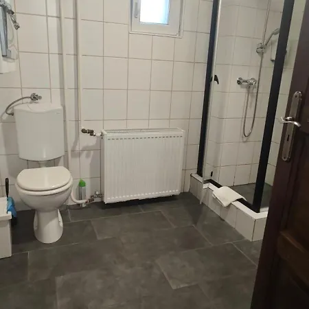 Appartement Lugas Miskolctapolca 2 Haloszoba 50m2 Dezsa Es Jakuzzi Koezel A Barlangfuerdohoez Miskolc