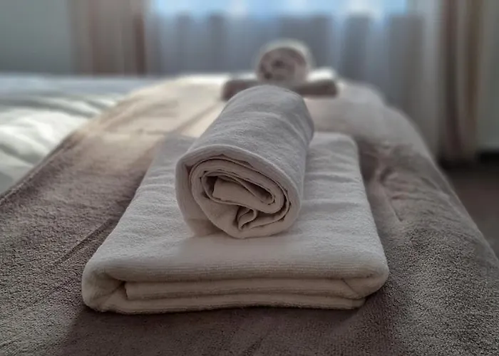 Апартаменты Lugas Miskolctapolca 2 Haloszoba 50m2 Dezsa Es Jakuzzi Koezel A Barlangfuerdohoez