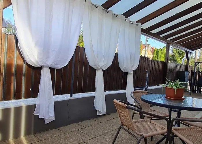 Апартаменты Lugas Miskolctapolca 2 Haloszoba 50m2 Dezsa Es Jakuzzi Koezel A Barlangfuerdohoez *