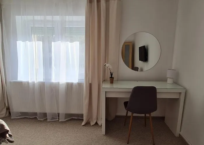 Lugas Miskolctapolca 2 Haloszoba 50m2 Dezsa Es Jakuzzi Koezel A Barlangfuerdohoez Miskolc