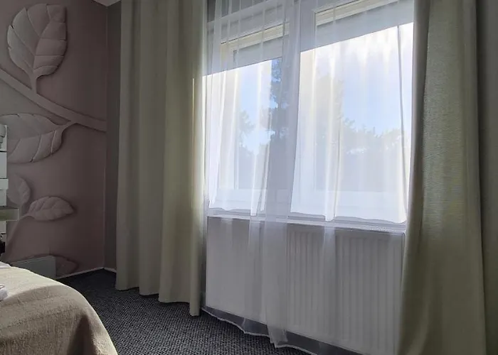 Lugas Miskolctapolca 2 Haloszoba 50m2 Dezsa Es Jakuzzi Koezel A Barlangfuerdohoez * Мишкольц