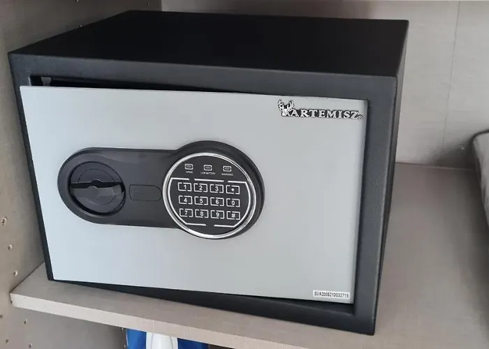 Lugas Miskolctapolca 2 Haloszoba 50m2 Dezsa Es Jakuzzi Koezel A Barlangfuerdohoez Апартаменты