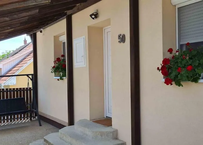 Lugas Miskolctapolca 2 Haloszoba 50m2 Dezsa Es Jakuzzi Koezel A Barlangfuerdohoez 公寓 *