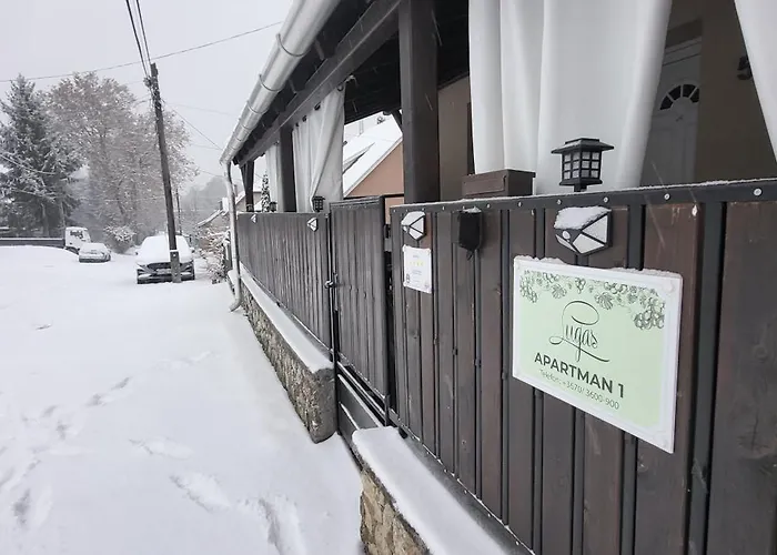 Lugas Miskolctapolca 2 Haloszoba 50m2 Dezsa Es Jakuzzi Koezel A Barlangfuerdohoez Апартаменты *