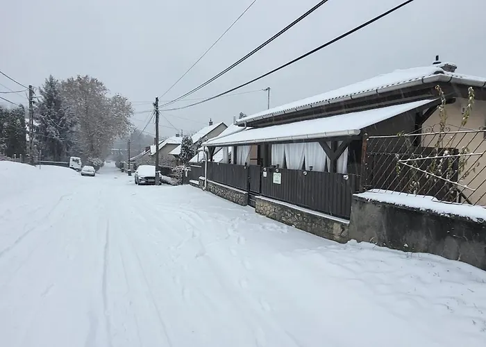 Lugas Miskolctapolca 2 Haloszoba 50m2 Dezsa Es Jakuzzi Koezel A Barlangfuerdohoez * Мишкольц