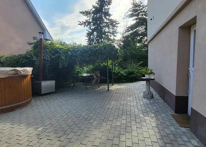 Апартаменты Lugas Miskolctapolca 2 Haloszoba 50m2 Dezsa Es Jakuzzi Koezel A Barlangfuerdohoez *