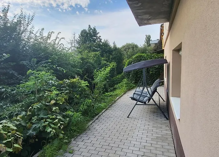 Lugas Miskolctapolca 2 Haloszoba 50m2 Dezsa Es Jakuzzi Koezel A Barlangfuerdohoez Apartment Miskolc