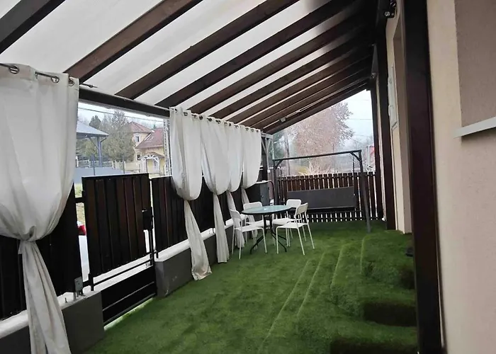 Lugas Miskolctapolca 2 Haloszoba 50m2 Dezsa Es Jakuzzi Koezel A Barlangfuerdohoez 公寓 *