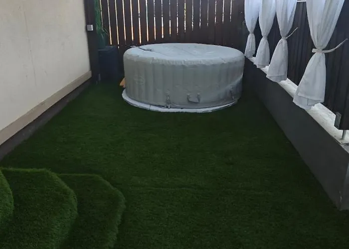 Lugas Miskolctapolca 2 Haloszoba 50m2 Dezsa Es Jakuzzi Koezel A Barlangfuerdohoez Апартаменты *